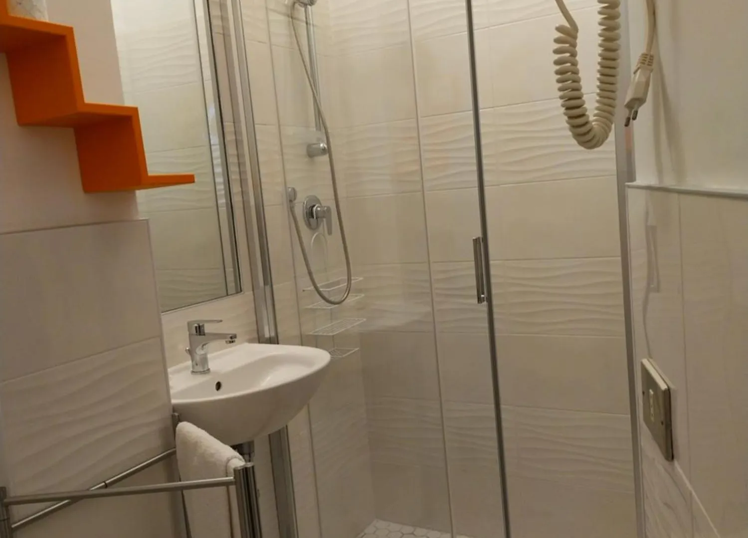 Hotel Goldene Rose Rimini 2*,